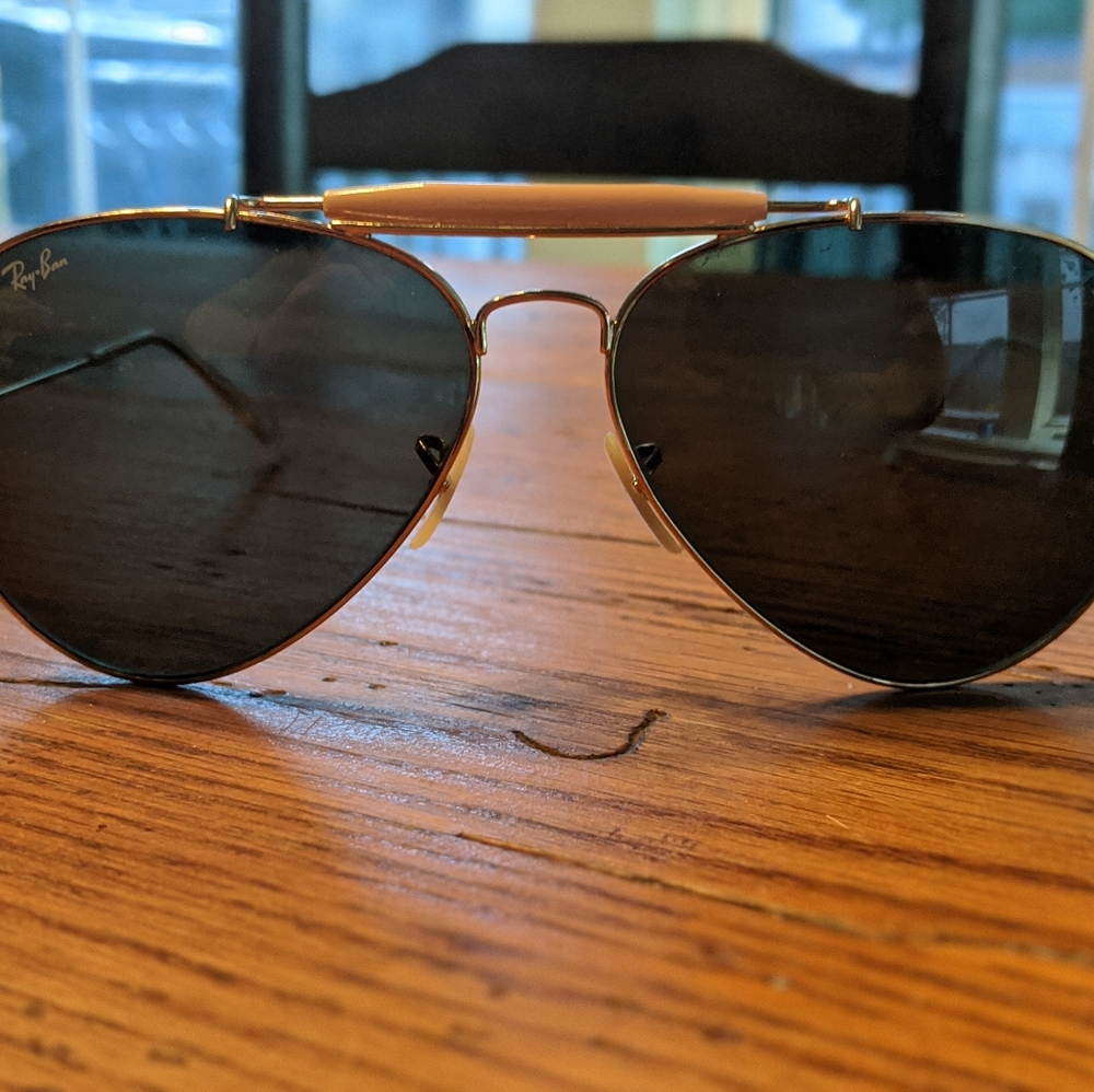 Ray Ban Aviators - Picture 3 of 5